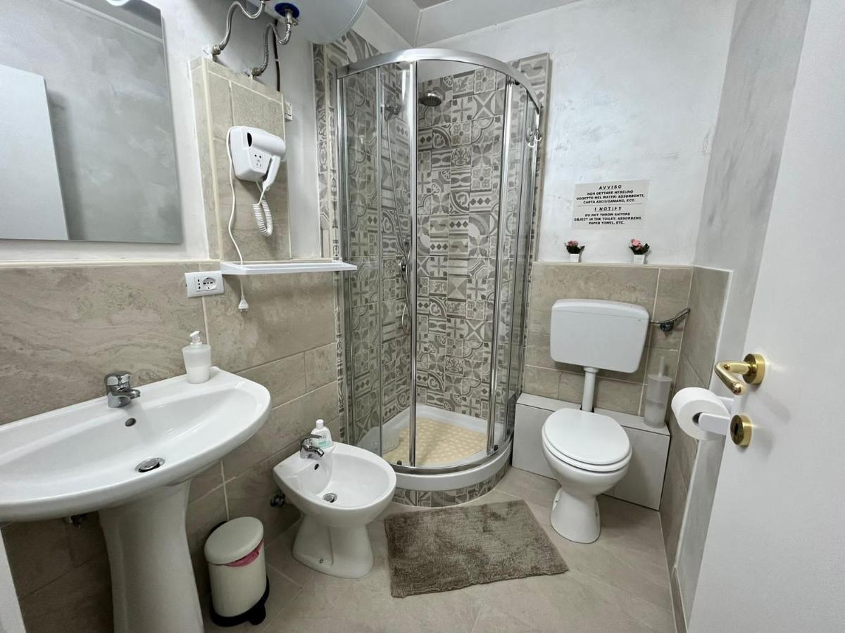La Dimora Del Principe Apartment Naples Luaran gambar