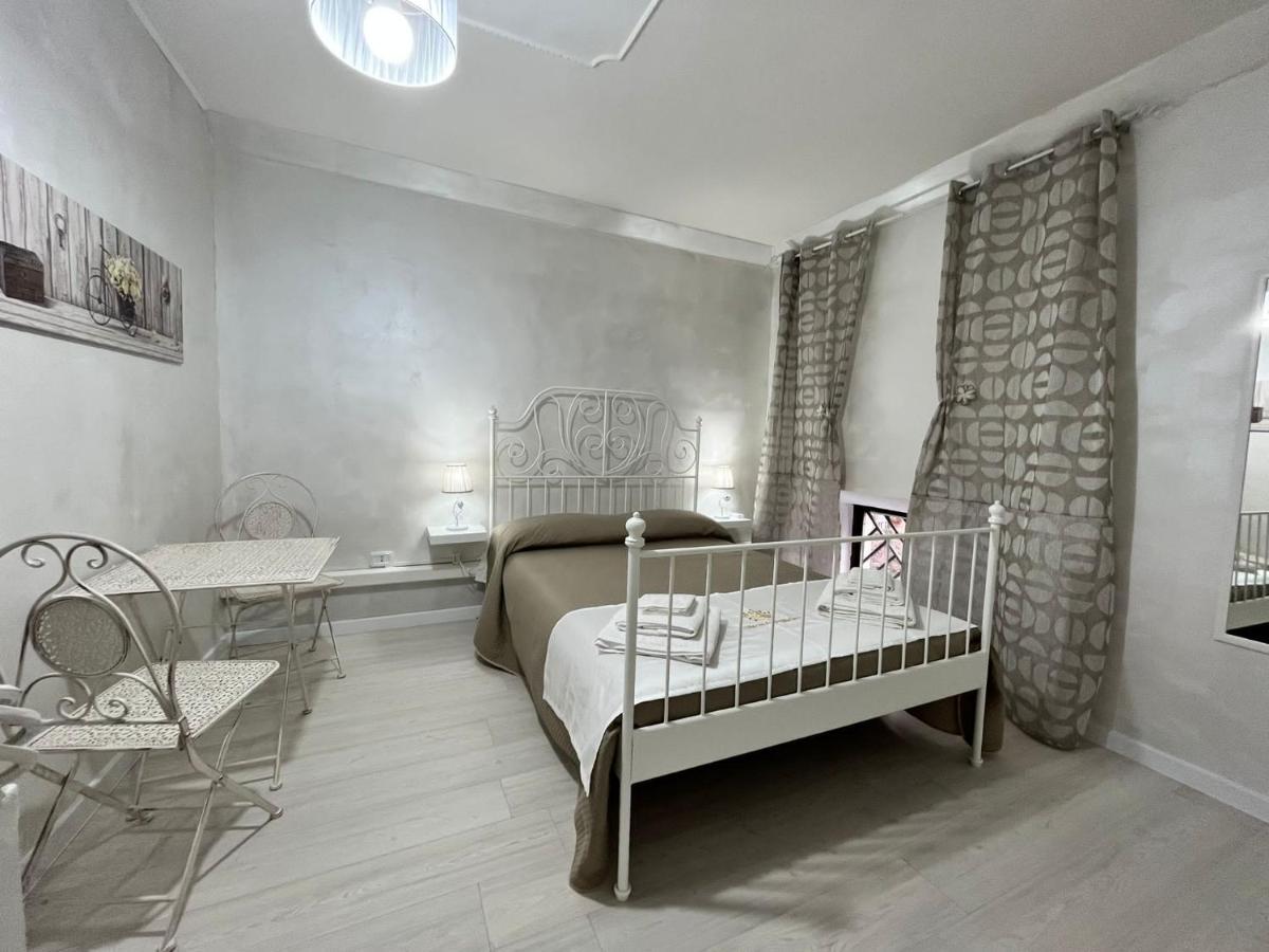 La Dimora Del Principe Apartment Naples Luaran gambar