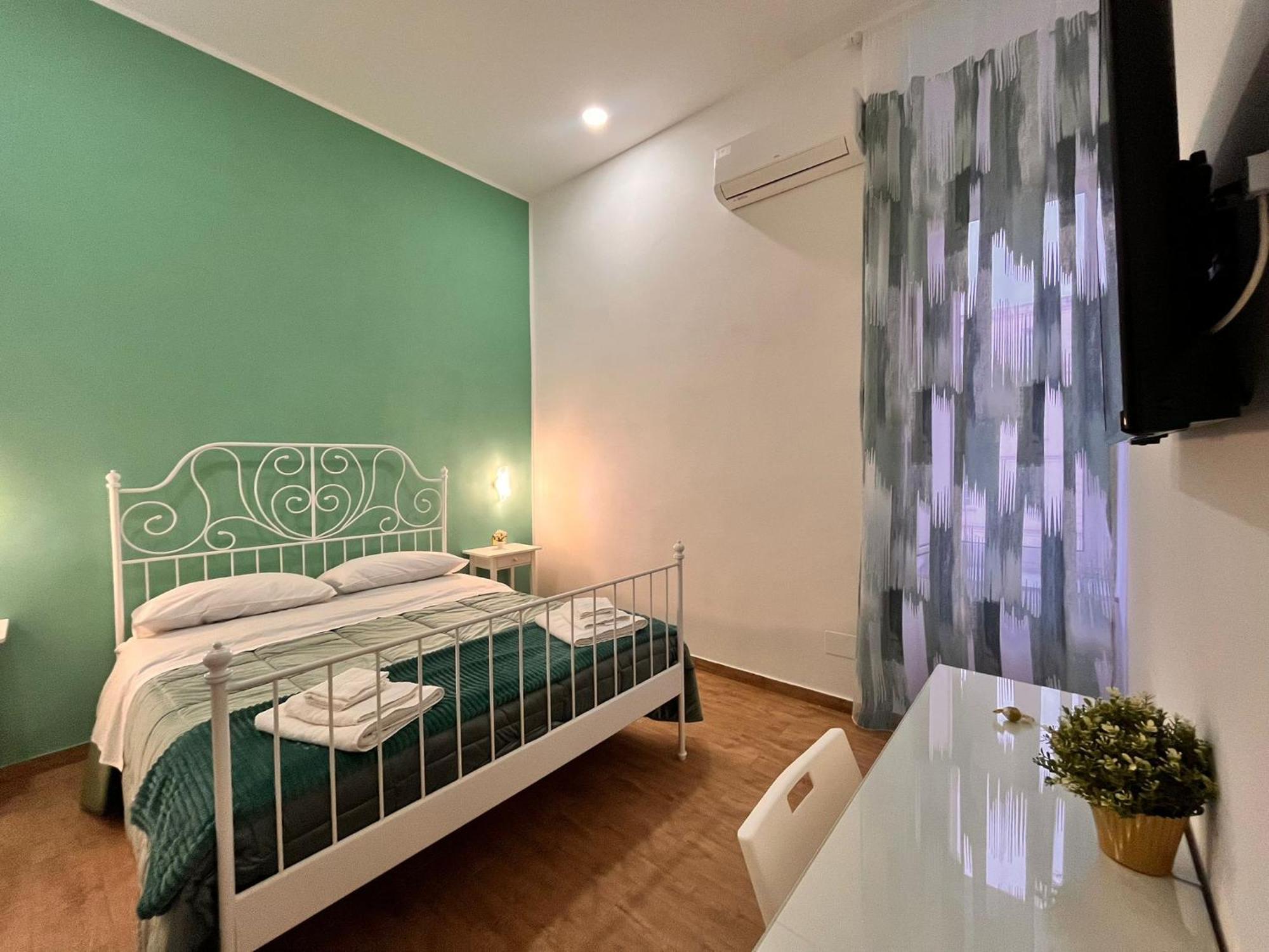 La Dimora Del Principe Apartment Naples Bilik gambar