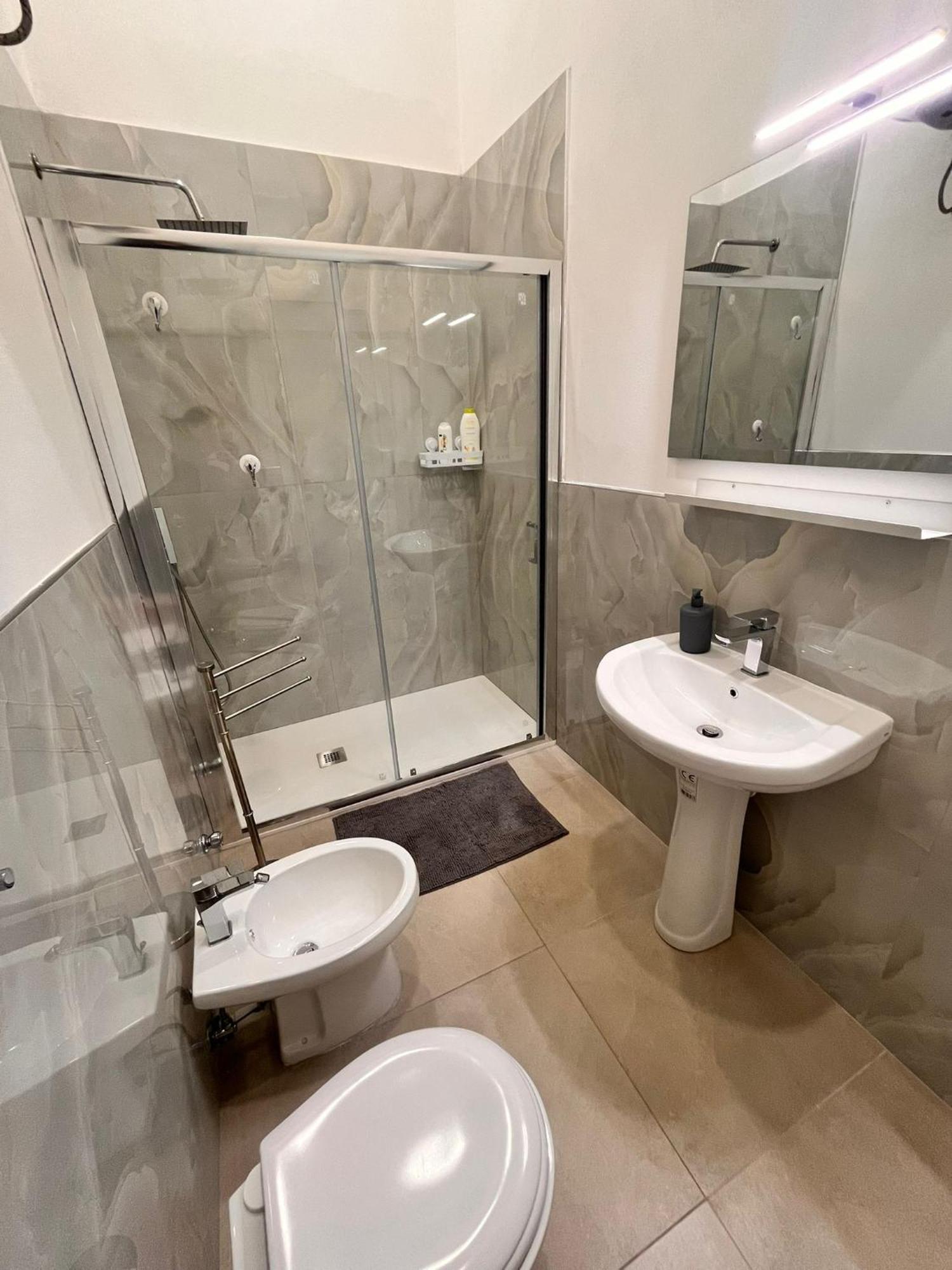 La Dimora Del Principe Apartment Naples Luaran gambar