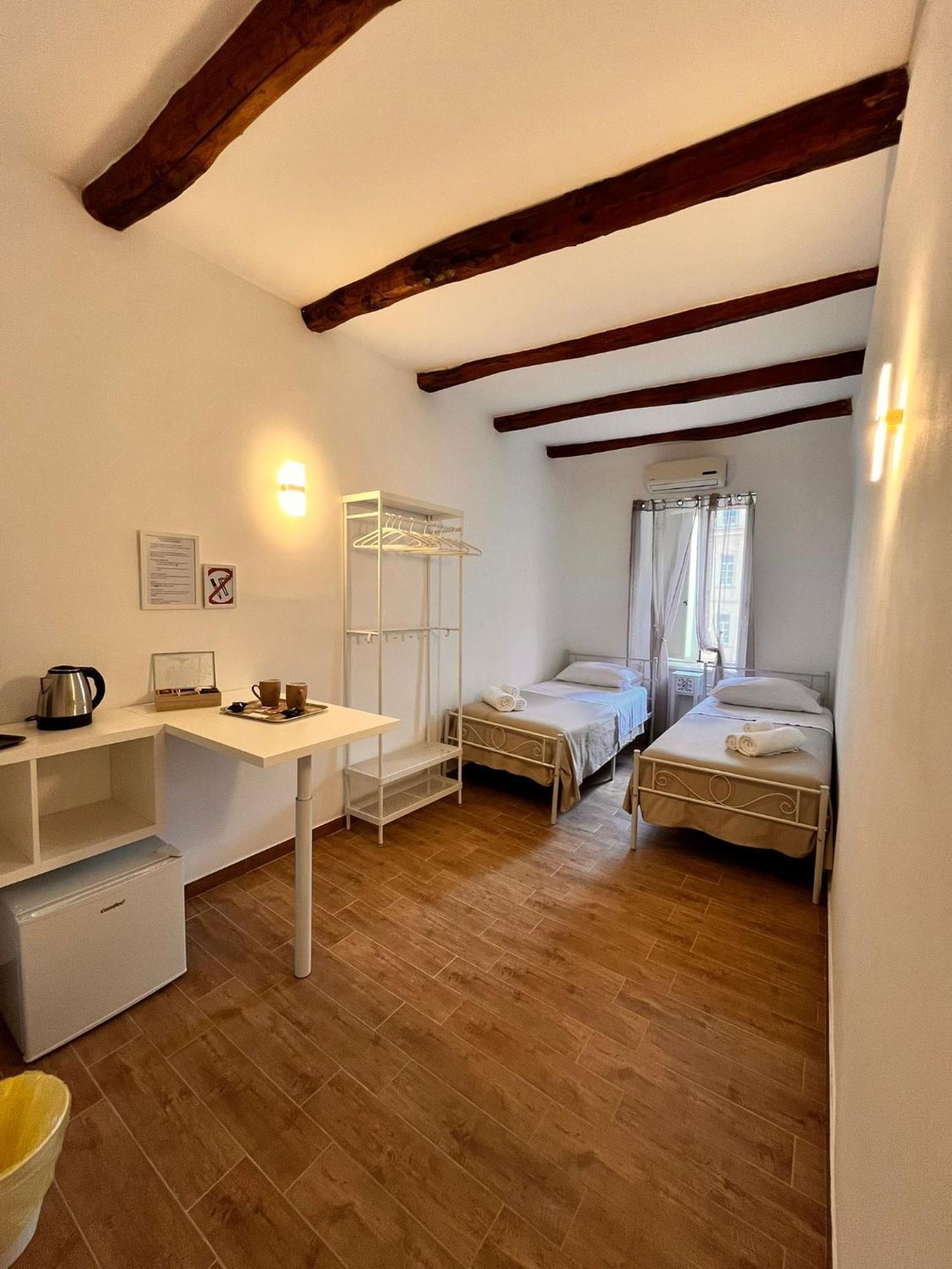 La Dimora Del Principe Apartment Naples Luaran gambar